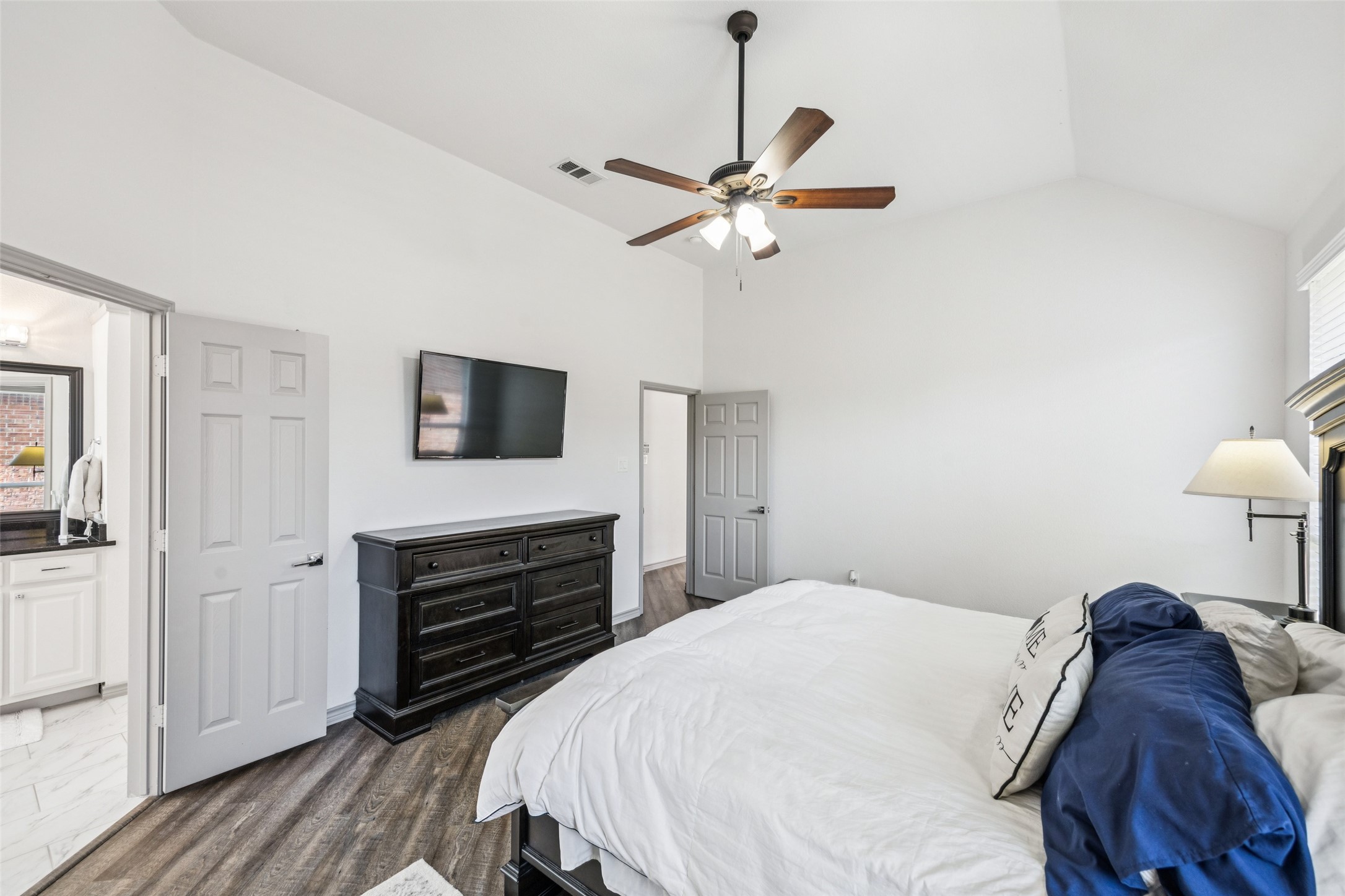 10082 Planters Row Drive