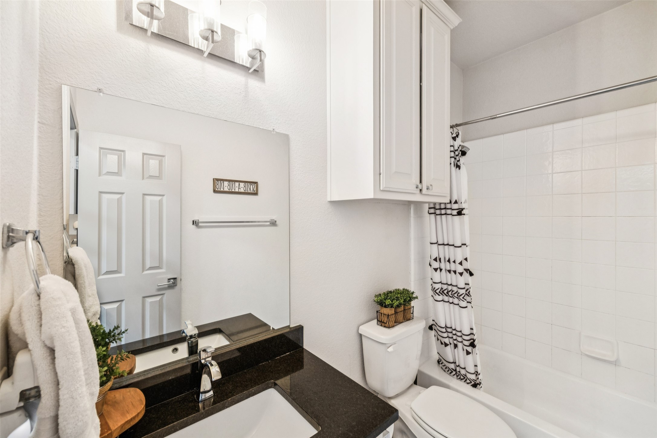 10082 Planters Row Drive