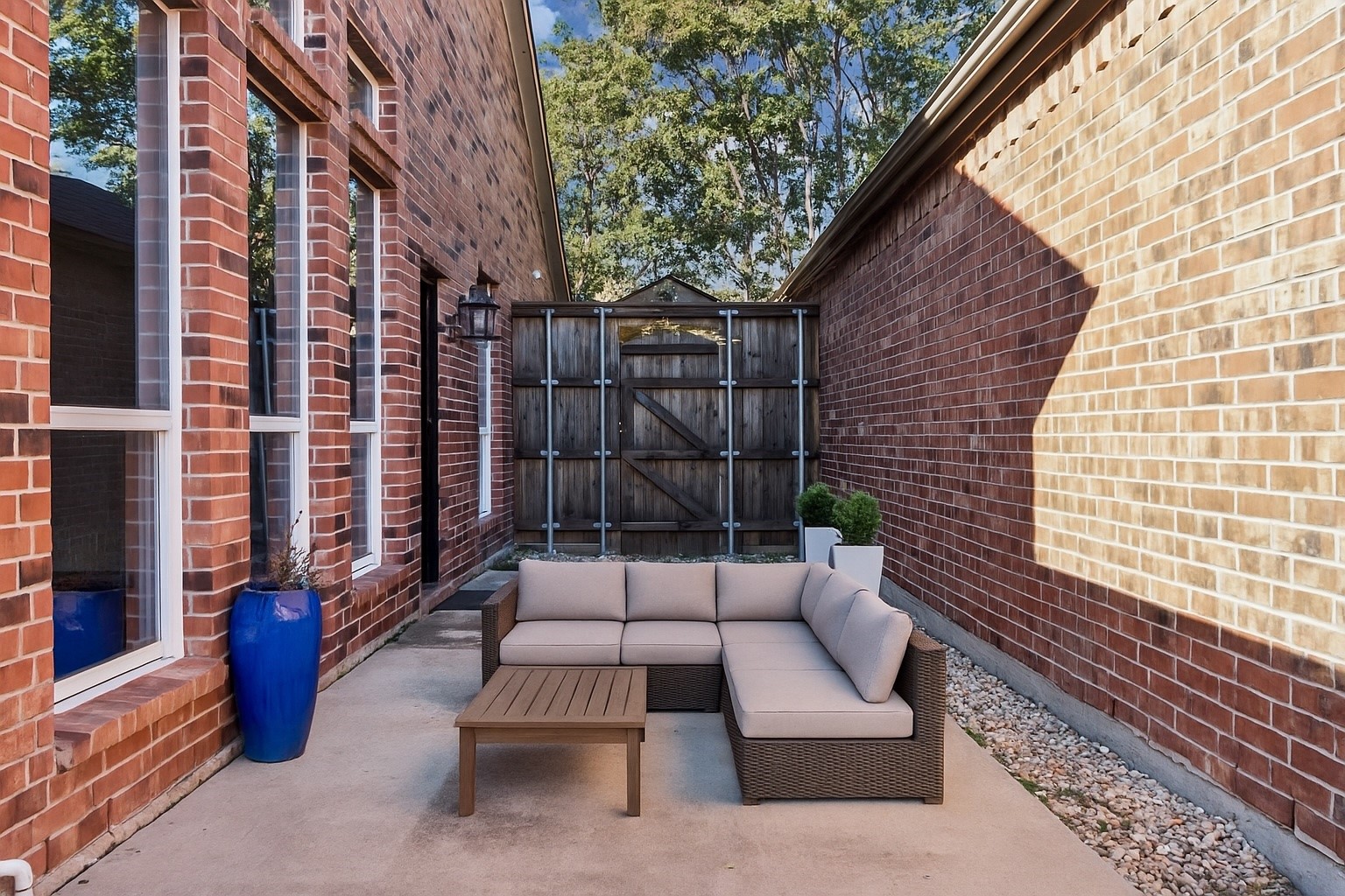 10082 Planters Row Drive