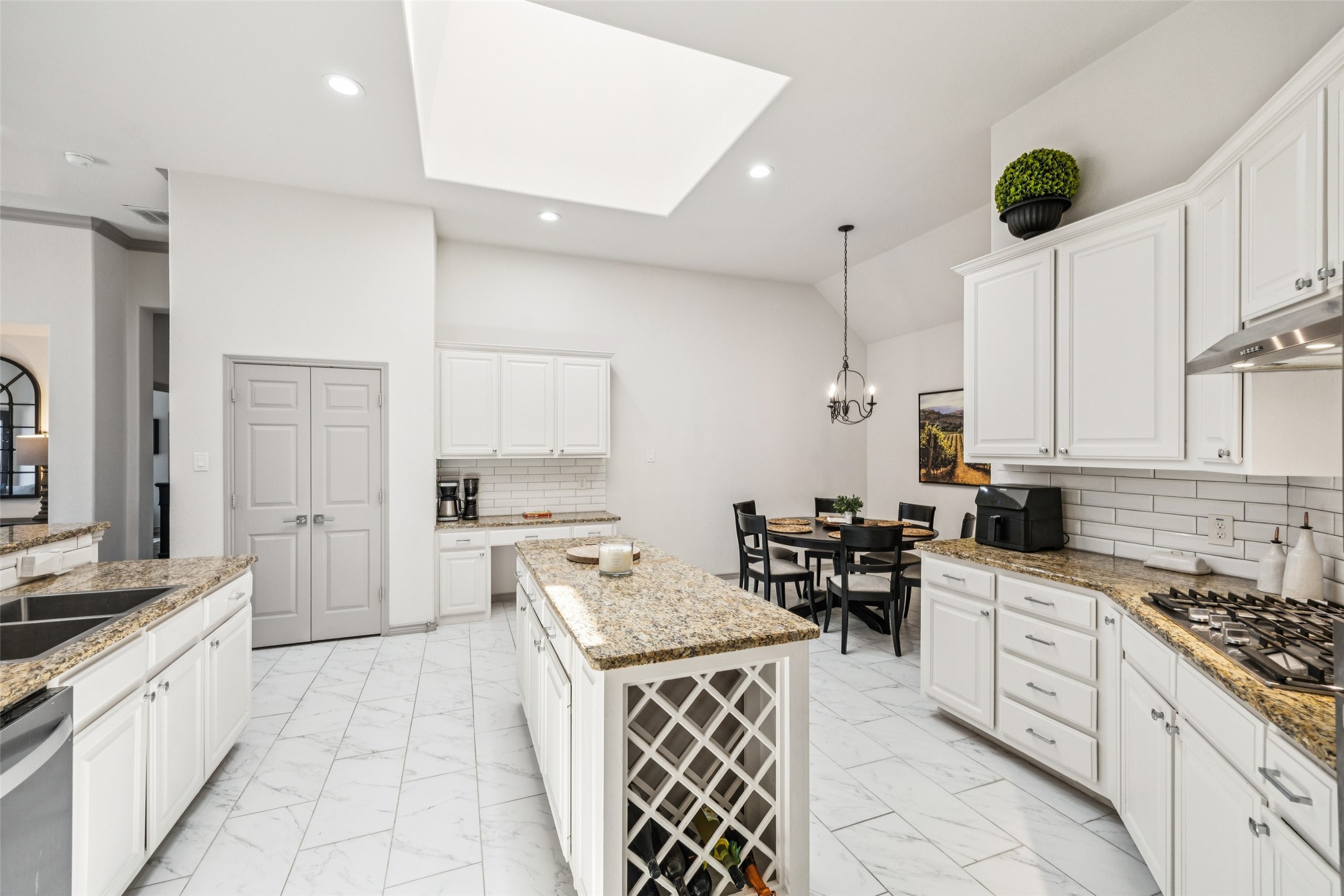 10082 Planters Row Drive