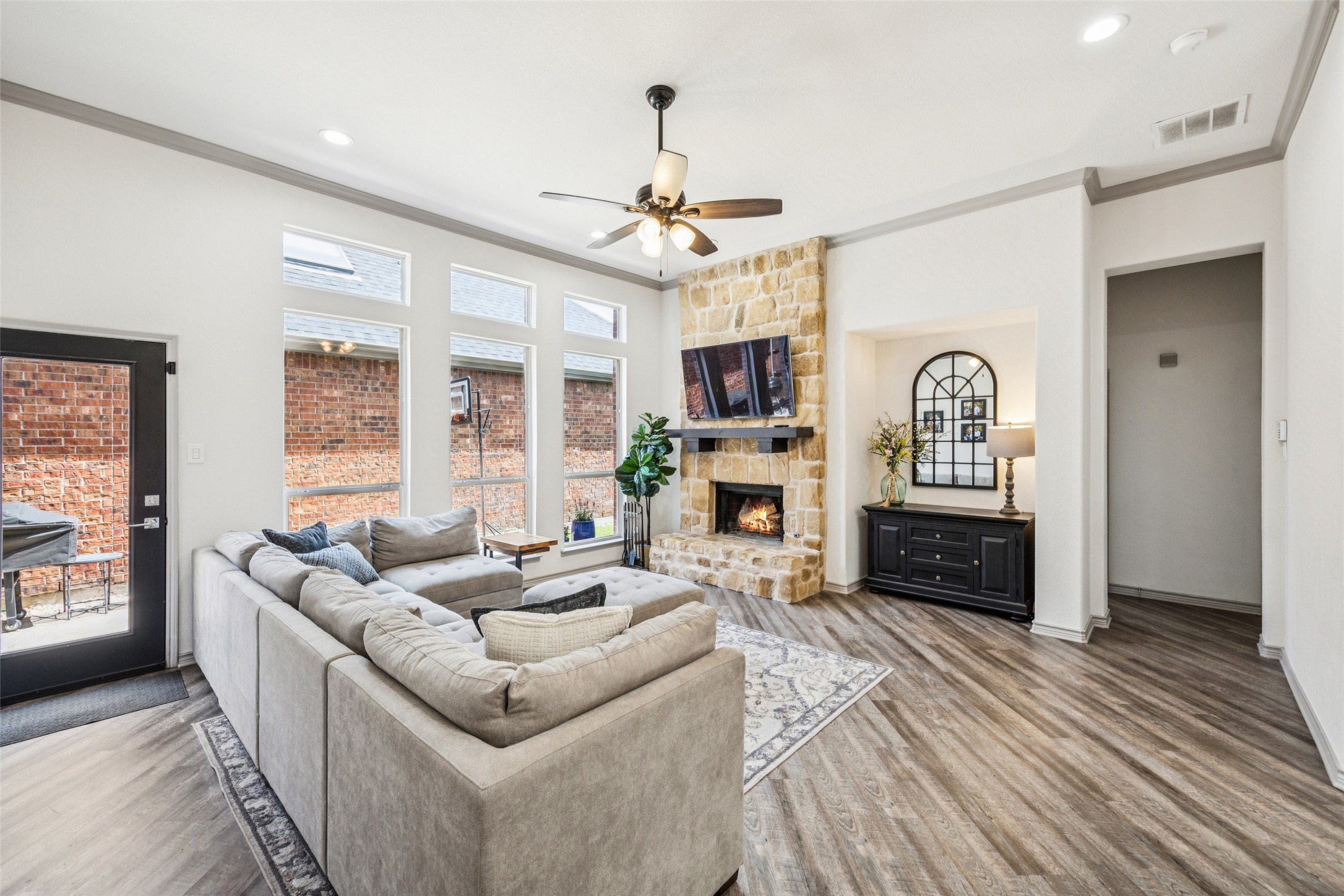 10082 Planters Row Drive