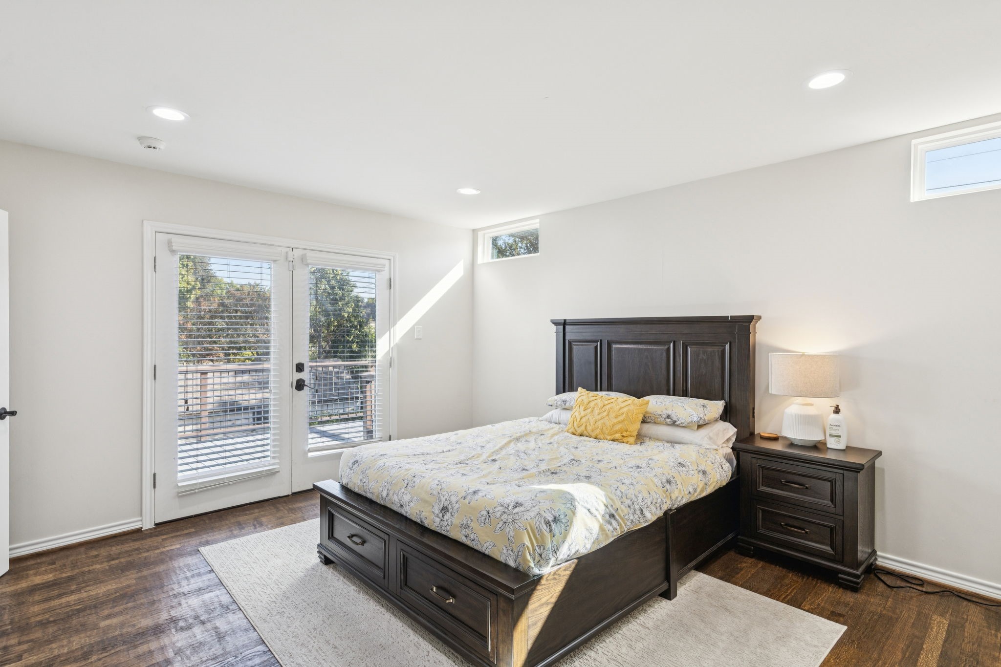 4349 Southern Avenue