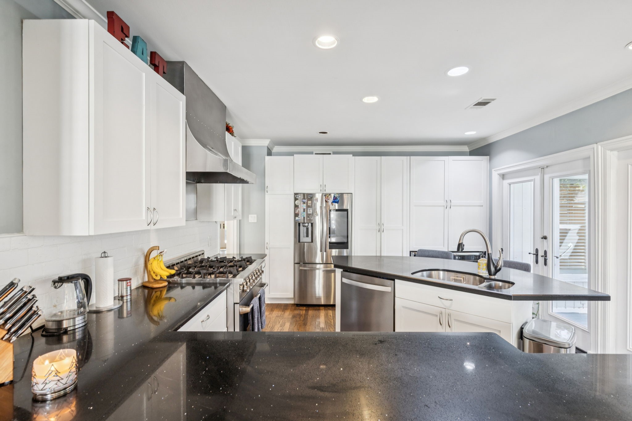 4349 Southern Avenue