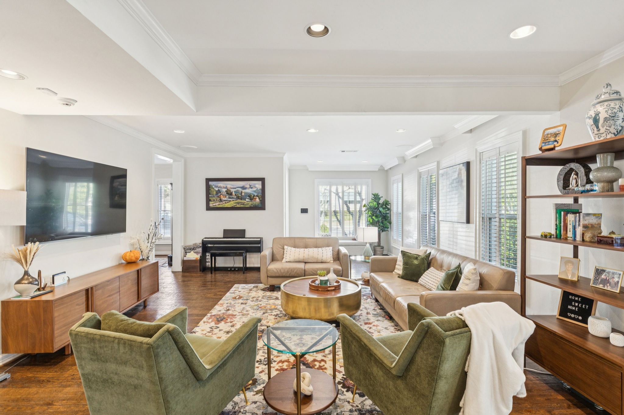 4349 Southern Avenue