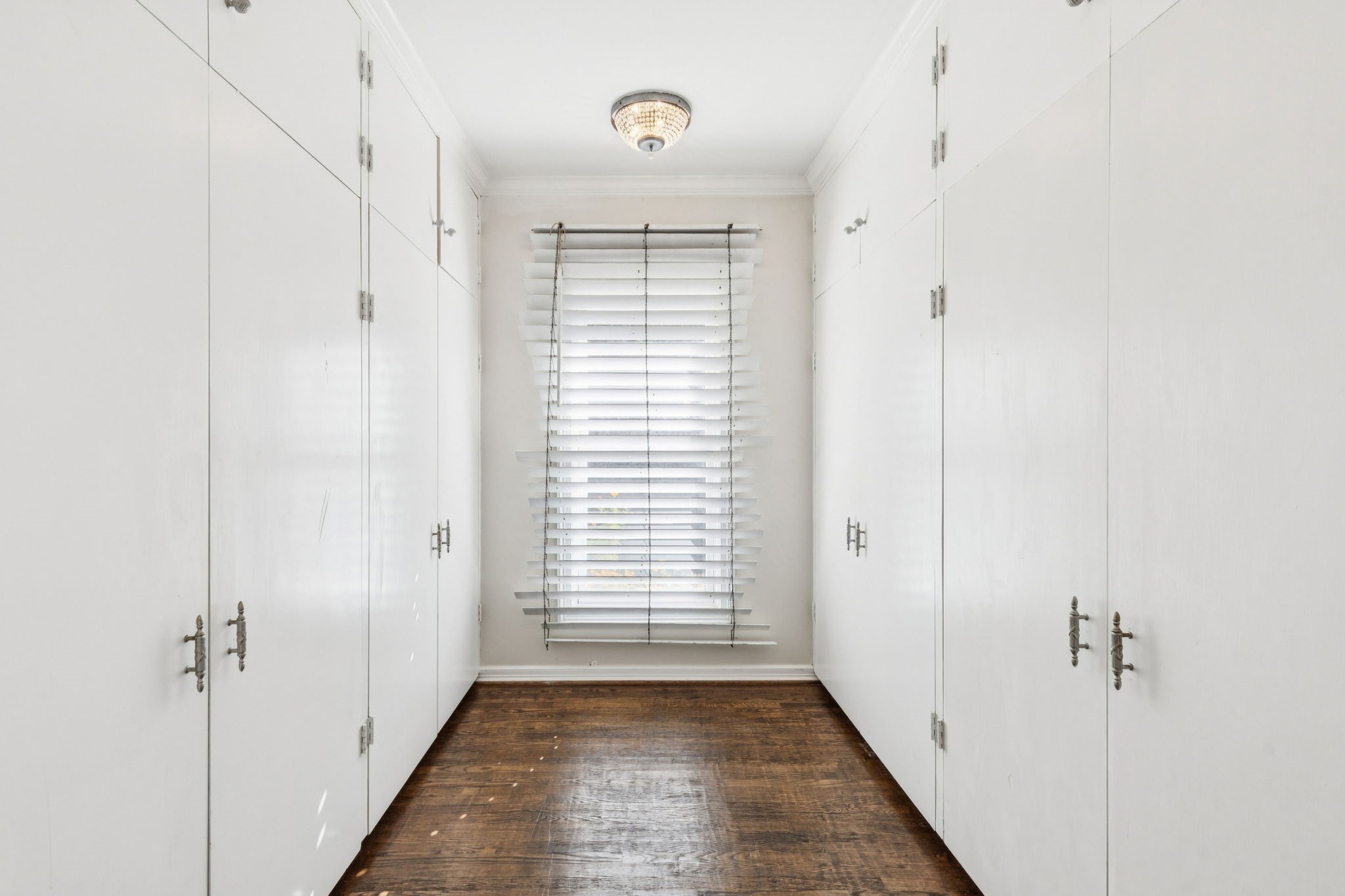 4349 Southern Avenue