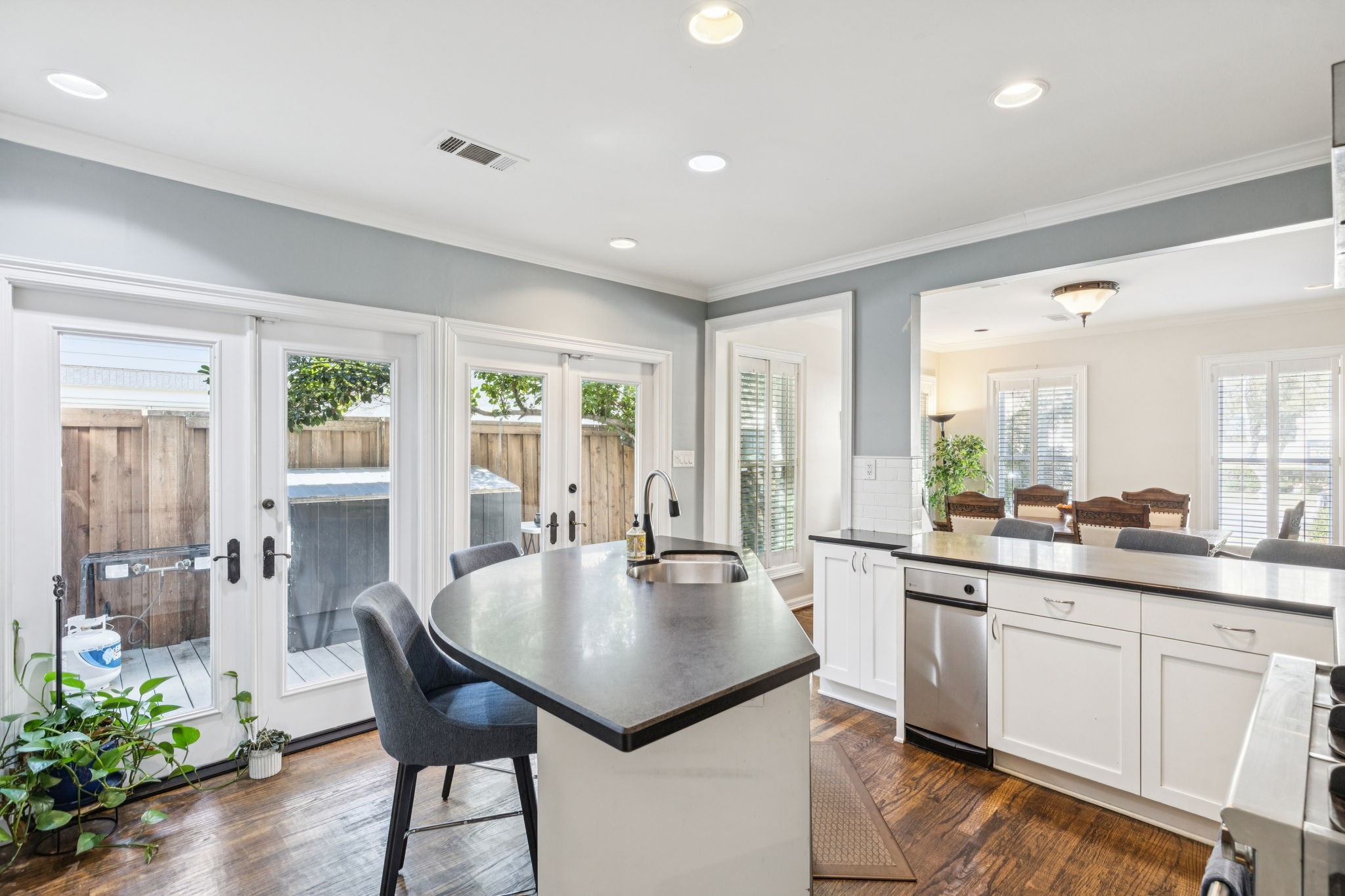 4349 Southern Avenue