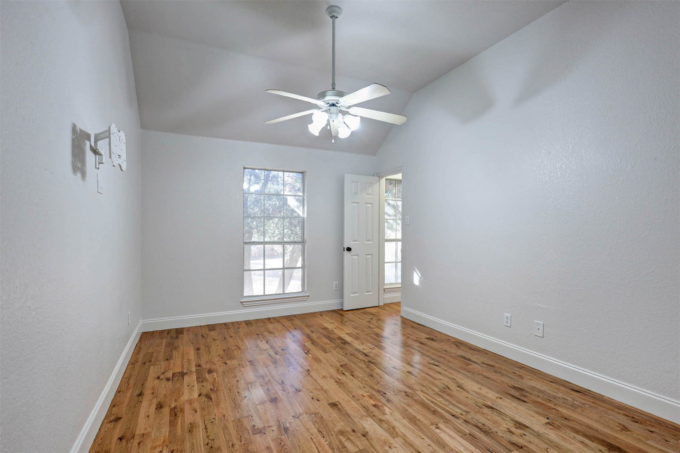 4863 Union Lake Drive