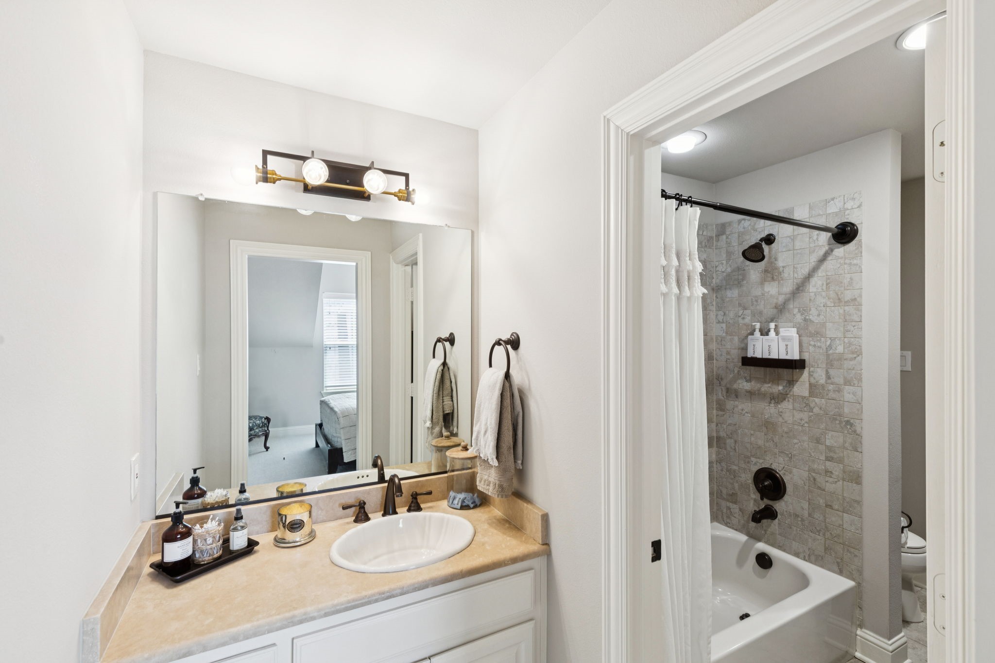 1702 Lexington Avenue