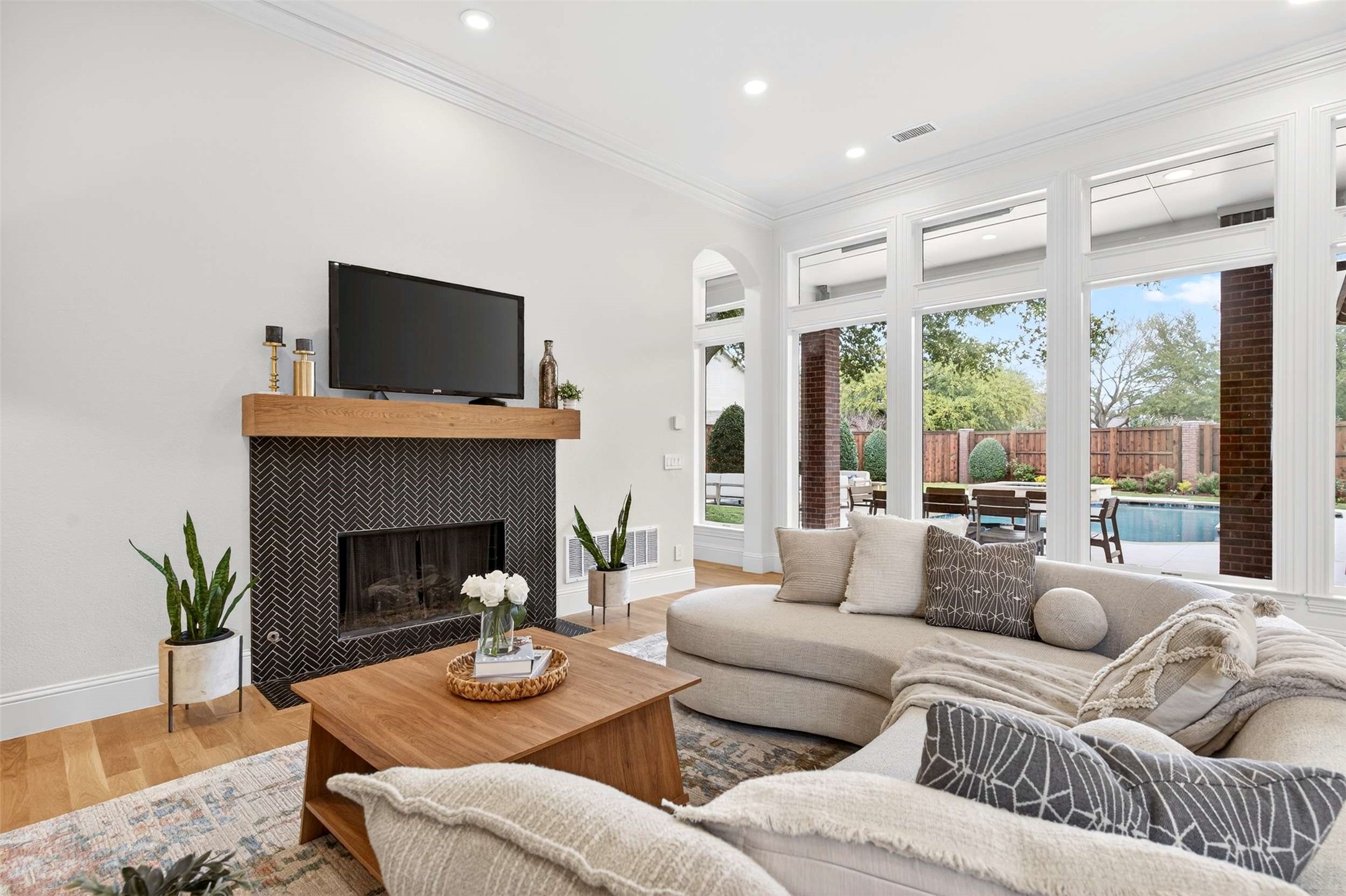 6433 Rockbluff Circle