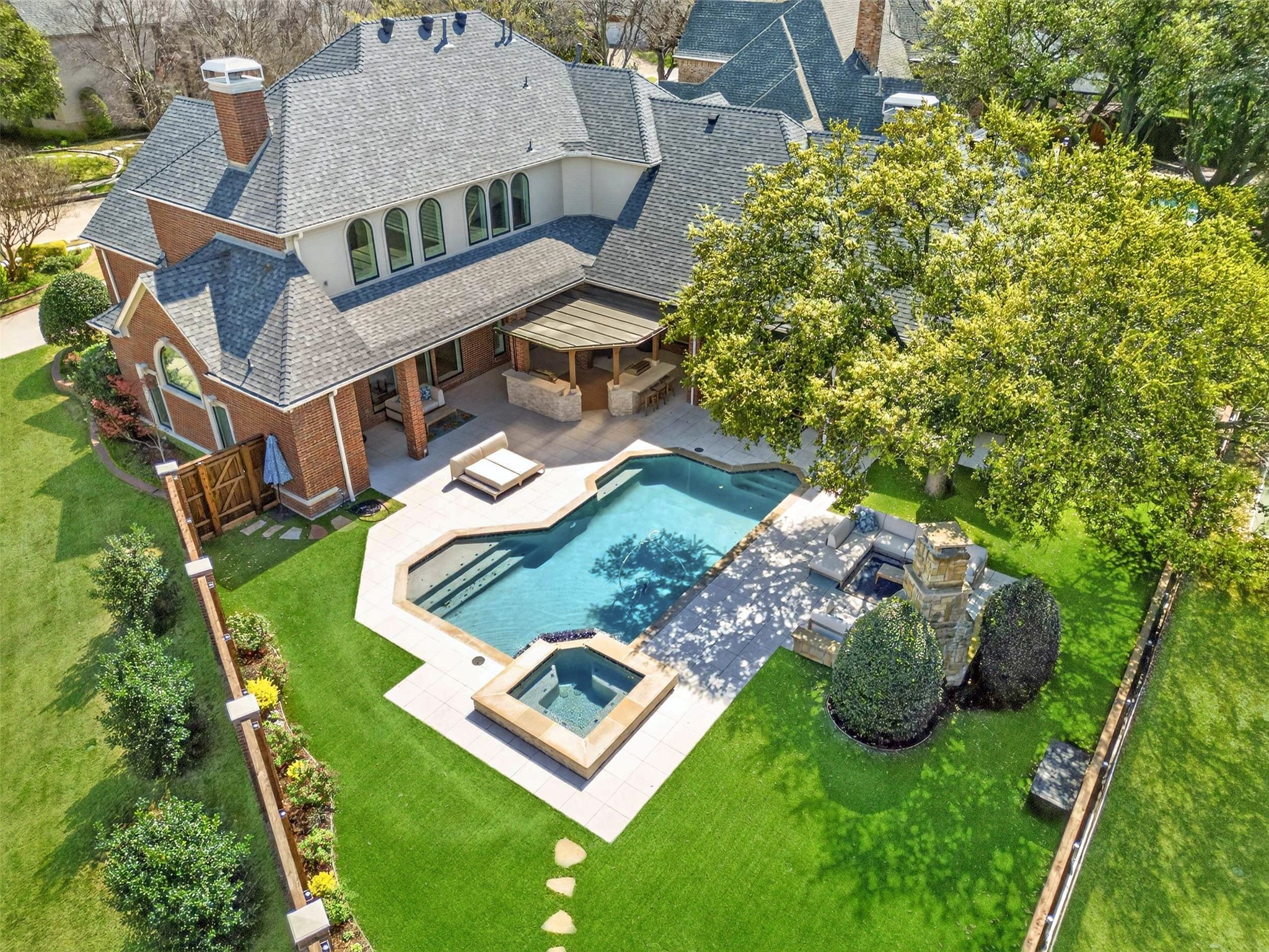 6433 Rockbluff Circle