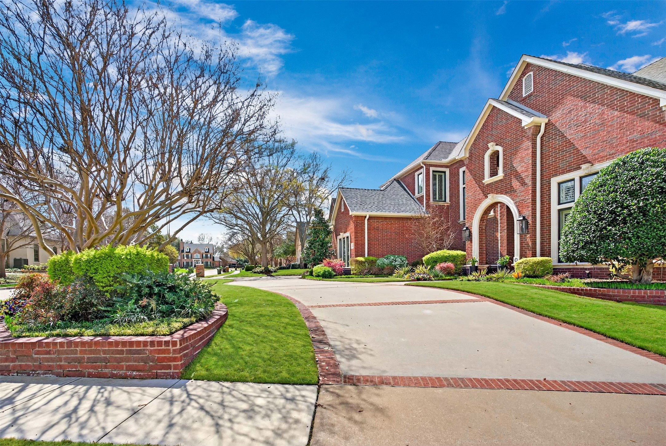 6433 Rockbluff Circle