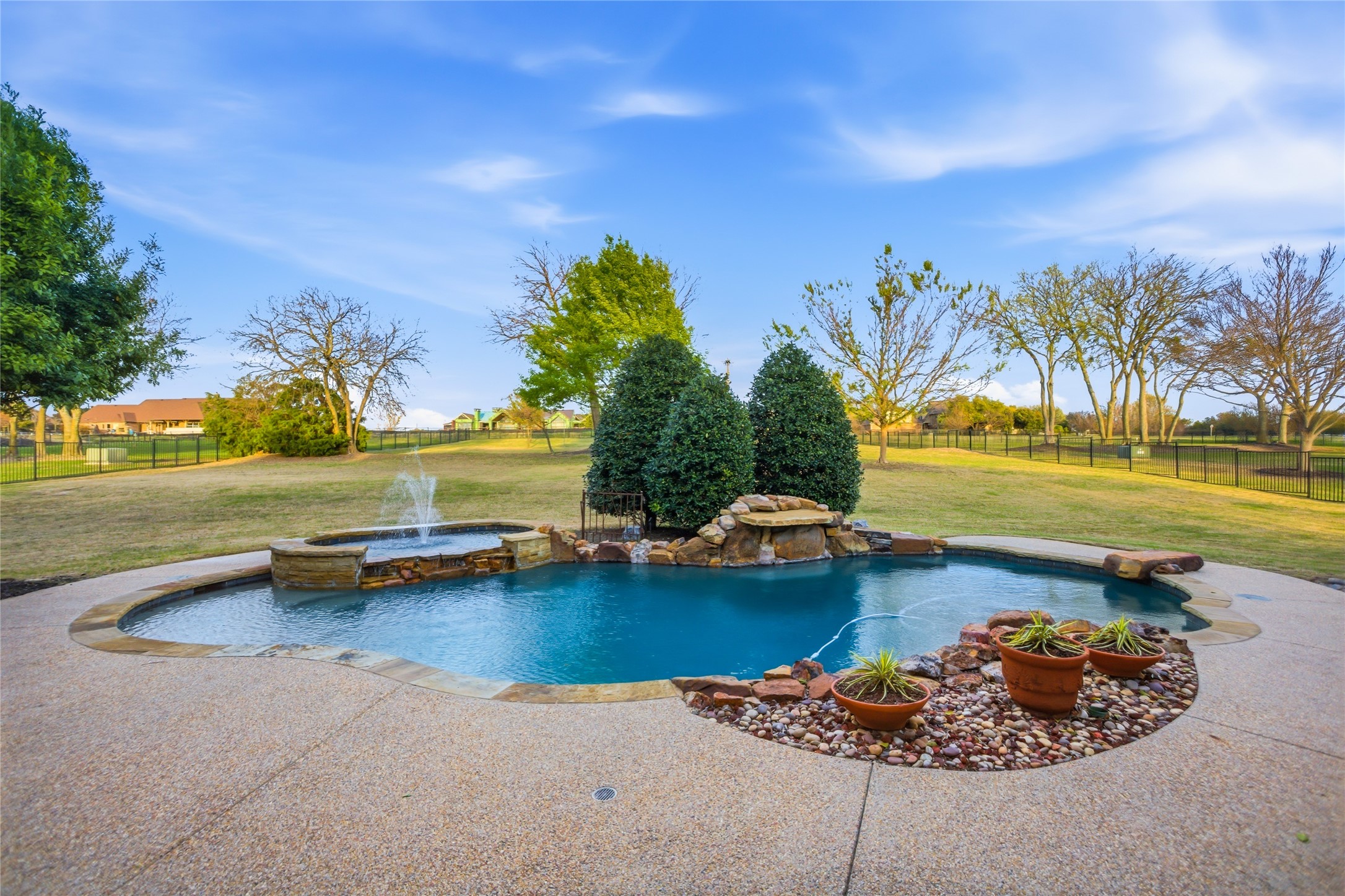 3304 Twin Lakes Drive