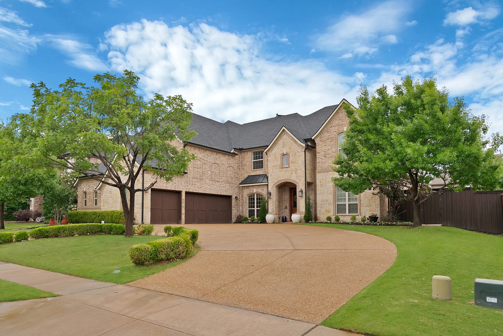 10900 Old Saybrook Lane