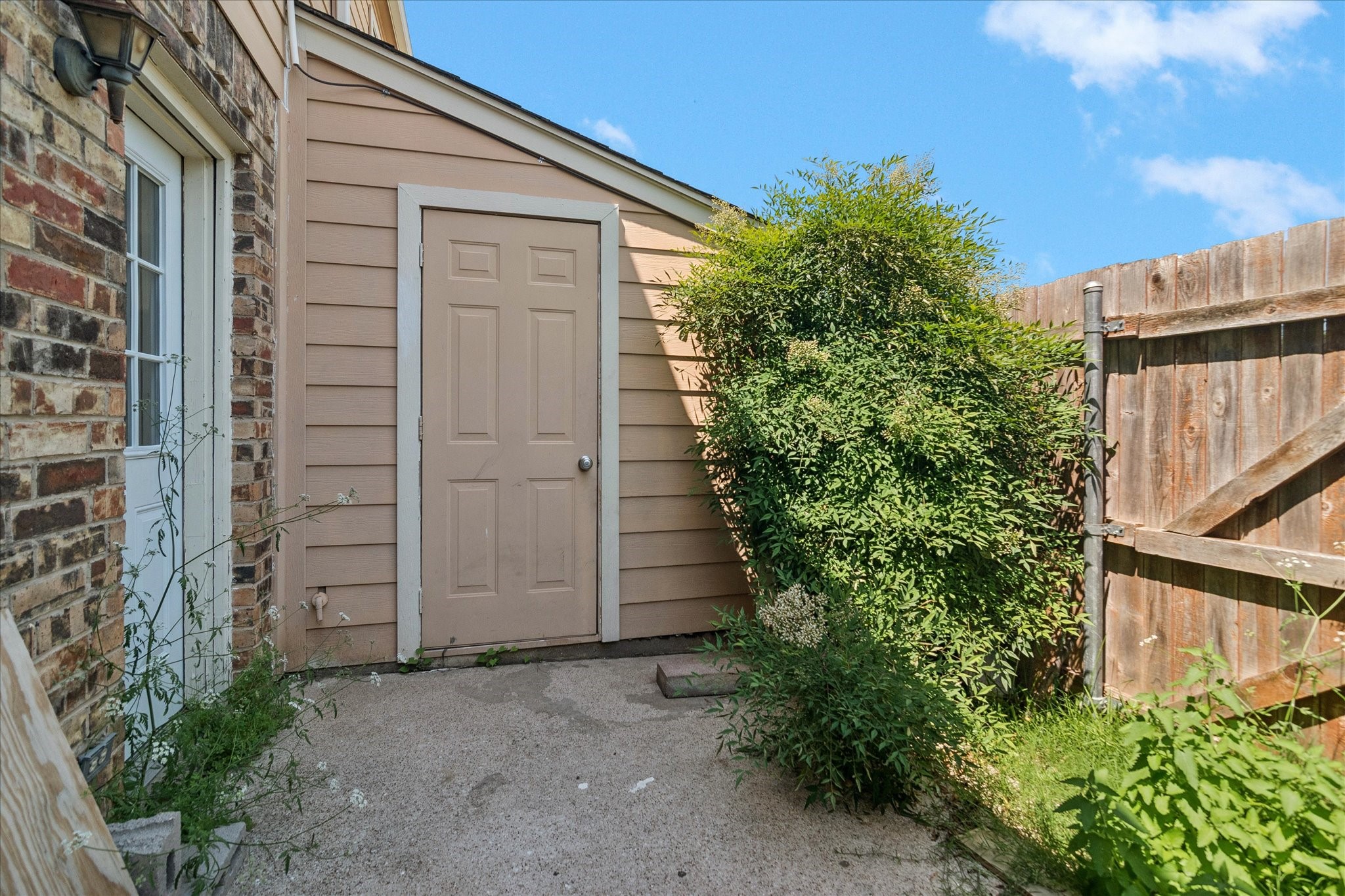 2400 Jupiter Road 5