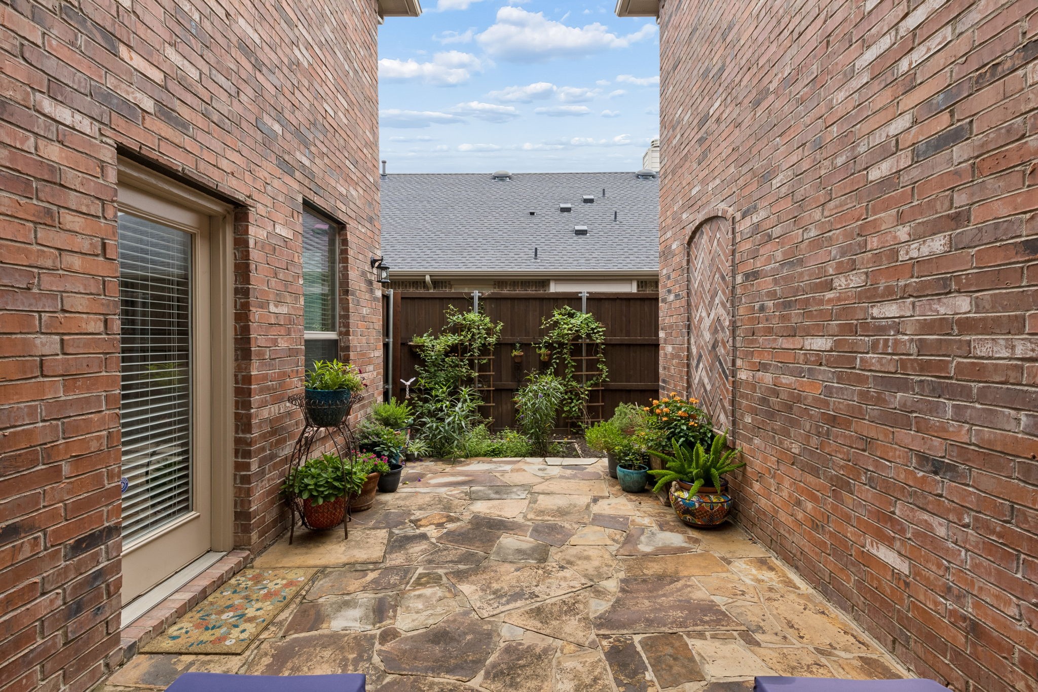 960 Remuda Road