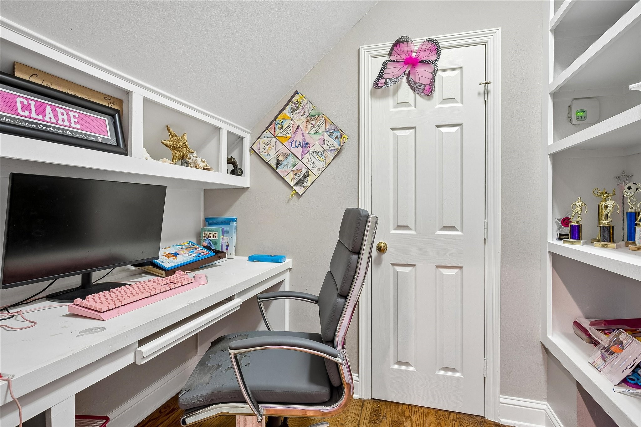 4633 Charles Place