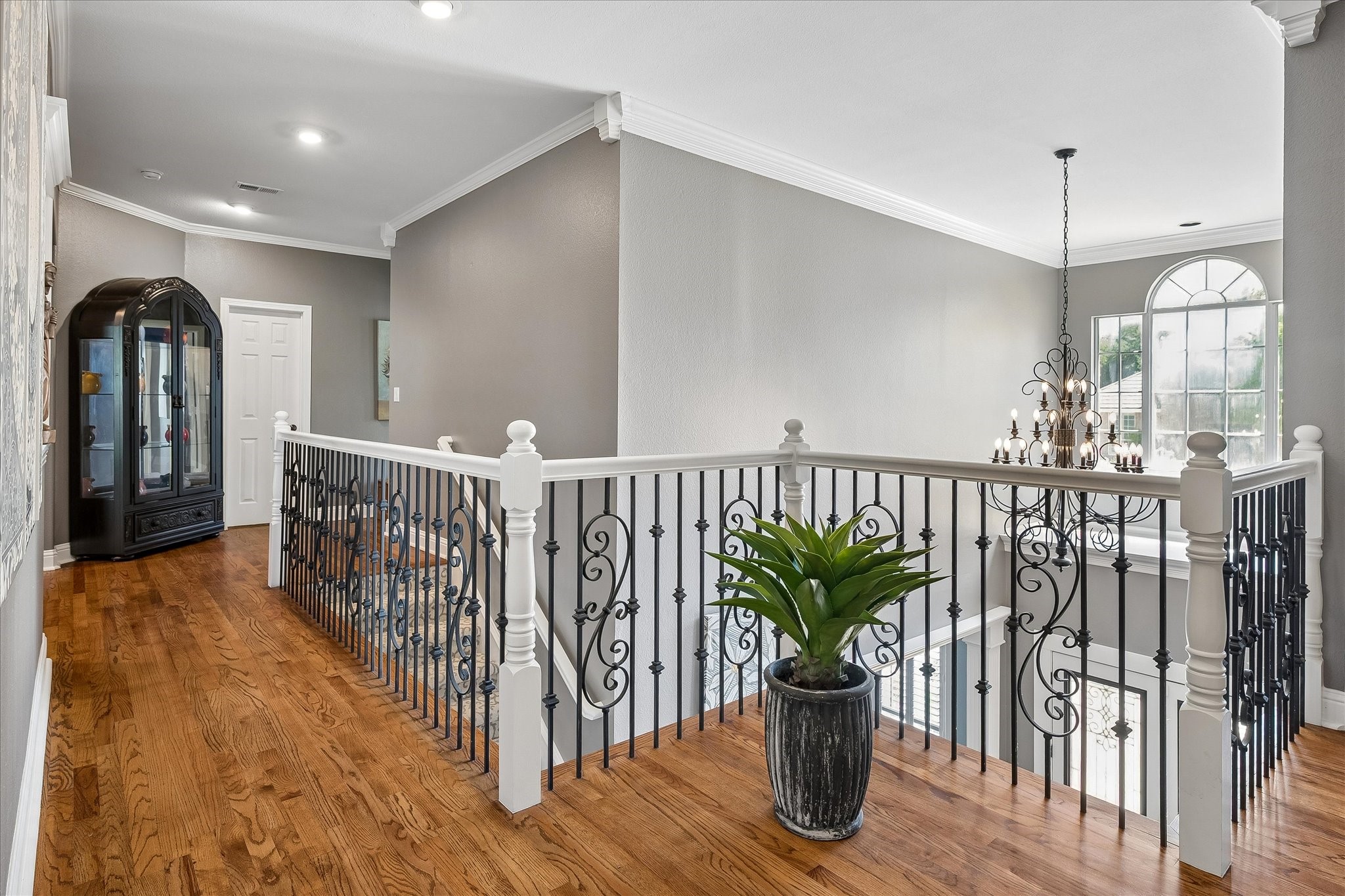 4633 Charles Place