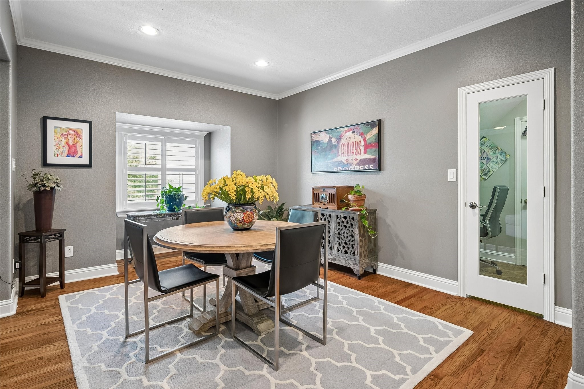 4633 Charles Place