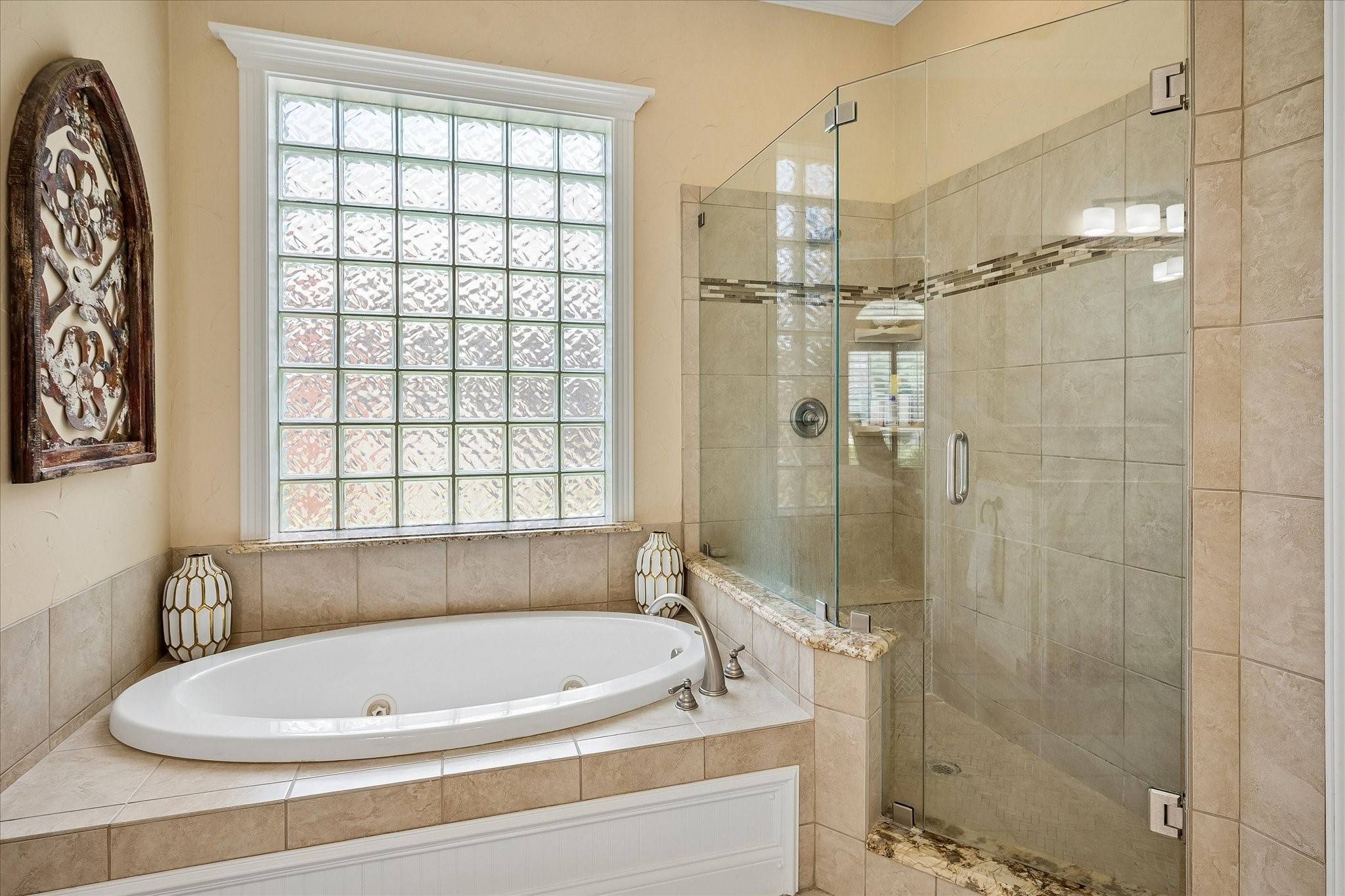 4633 Charles Place