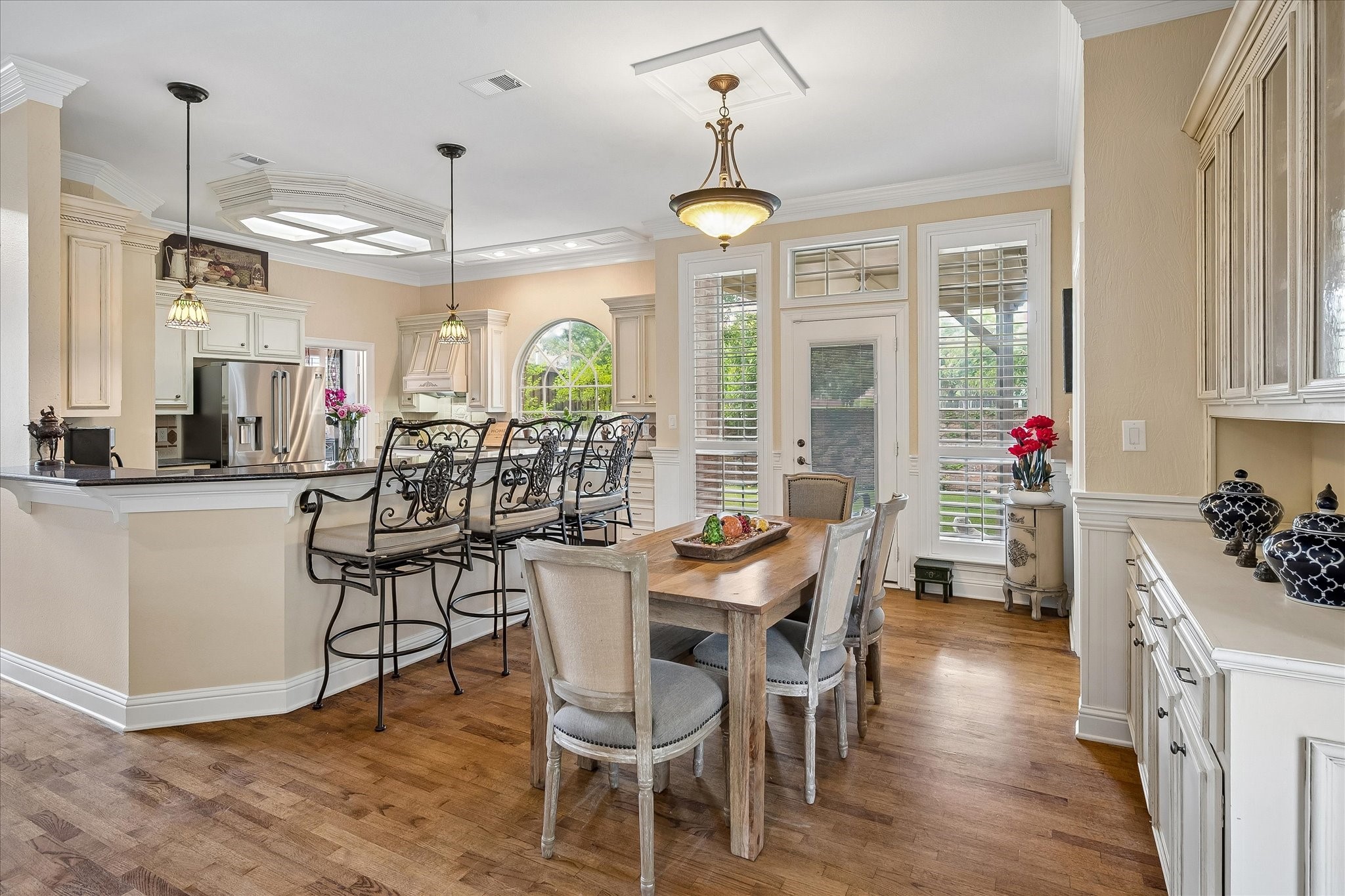 4633 Charles Place