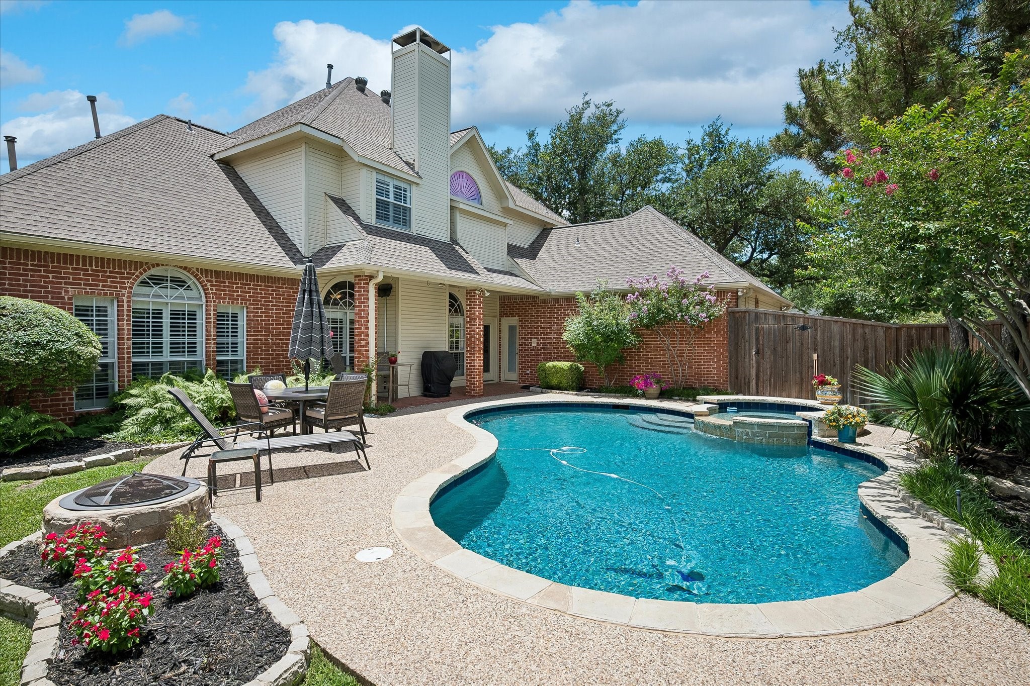 4633 Charles Place