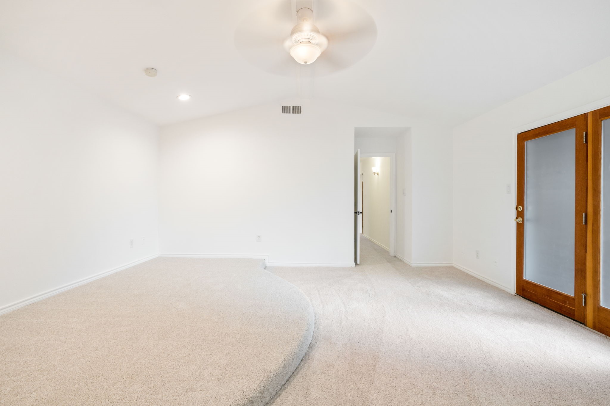 3105 Roundrock Trail