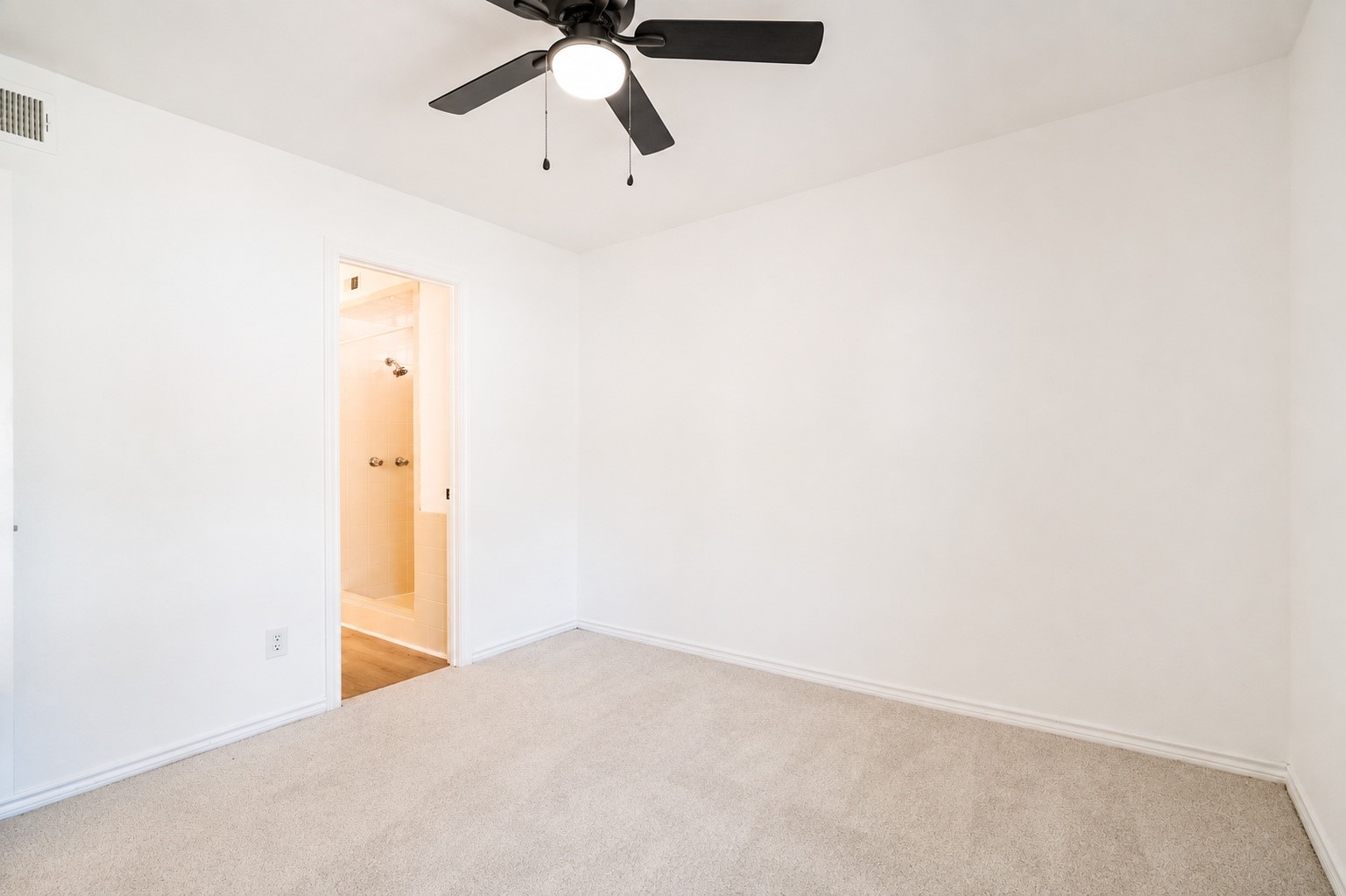 3105 Roundrock Trail