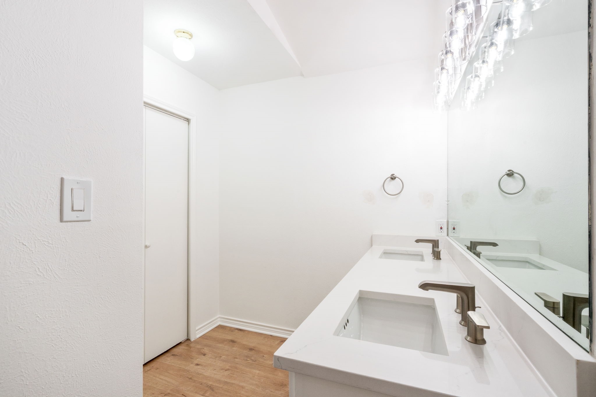 3105 Roundrock Trail