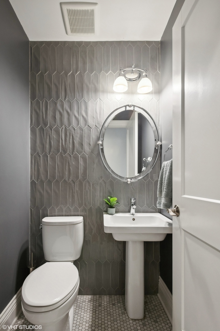 5536 W Edmunds Avenue Unit: 1