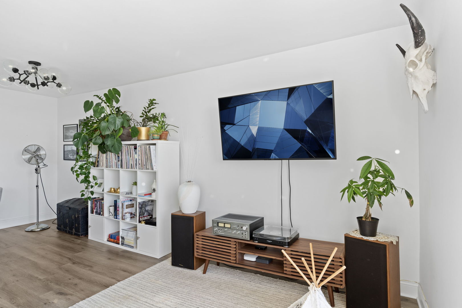 720 W Gordon Terrace Unit: 15N