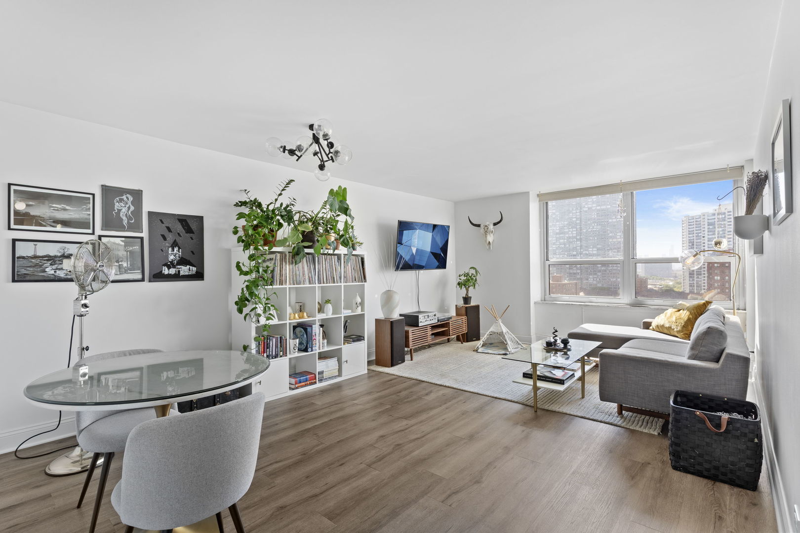 720 W Gordon Terrace Unit: 15N