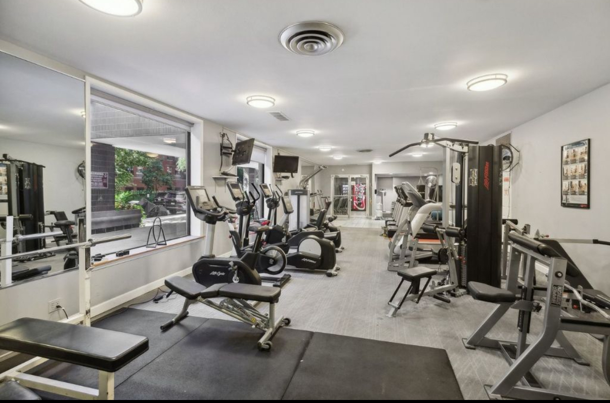 720 W Gordon Terrace Unit: 15N
