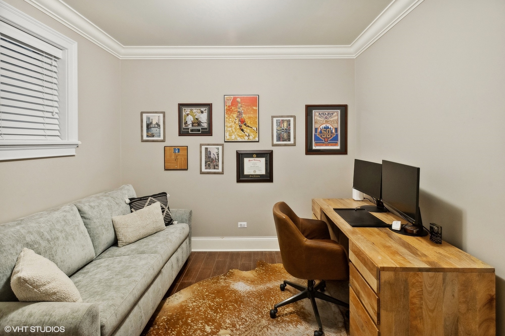 1152 W Newport Avenue Unit: 1