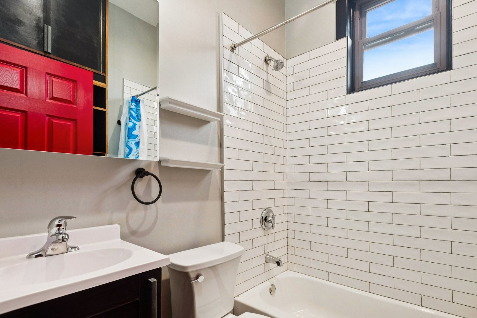 2900 W Belmont Avenue Unit: 3