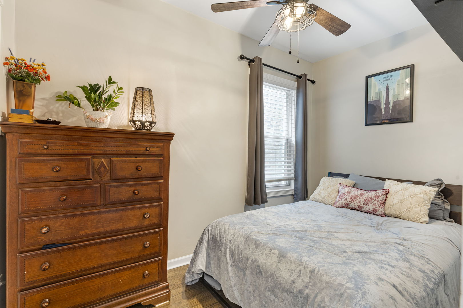 3439 W Hirsch Street