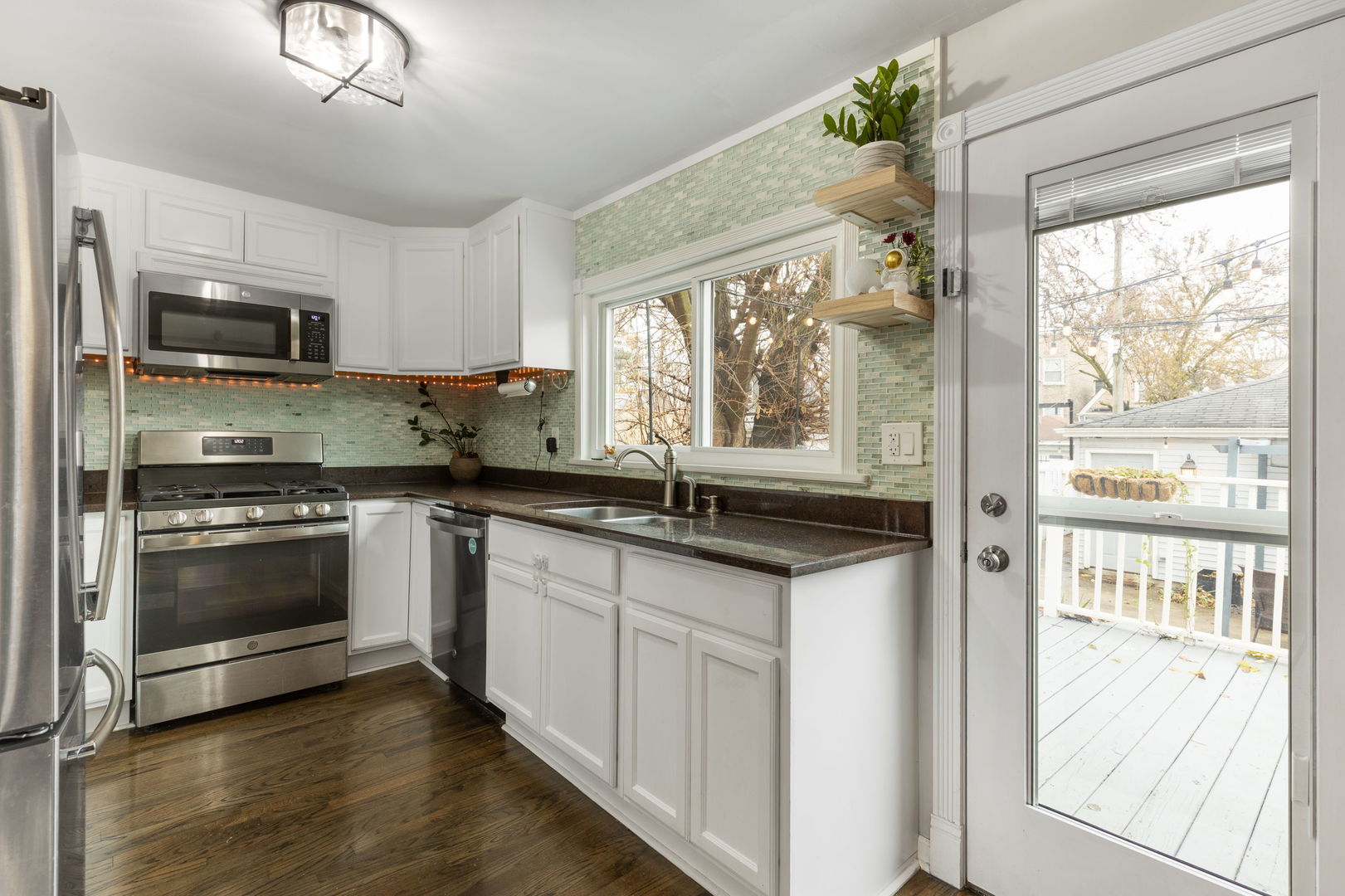 3439 W Hirsch Street