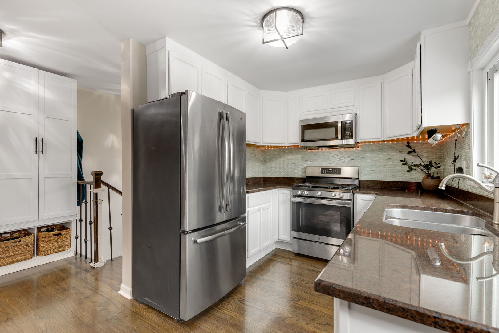 3439 W Hirsch Street