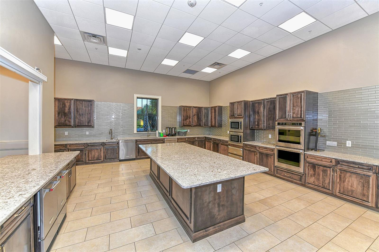 17905 WATERVILLE PL