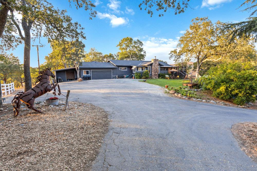 17465 Chesbro Lake DR