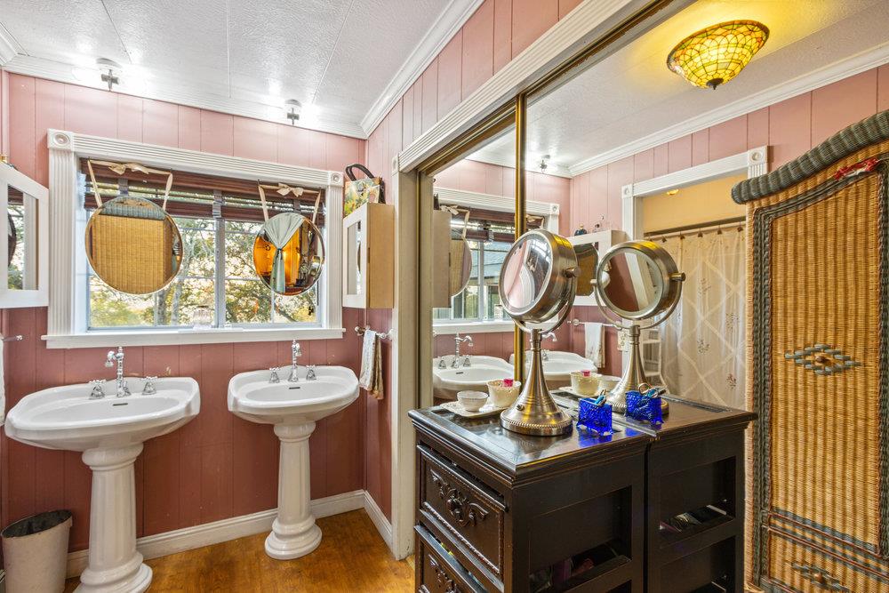 17465 Chesbro Lake DR