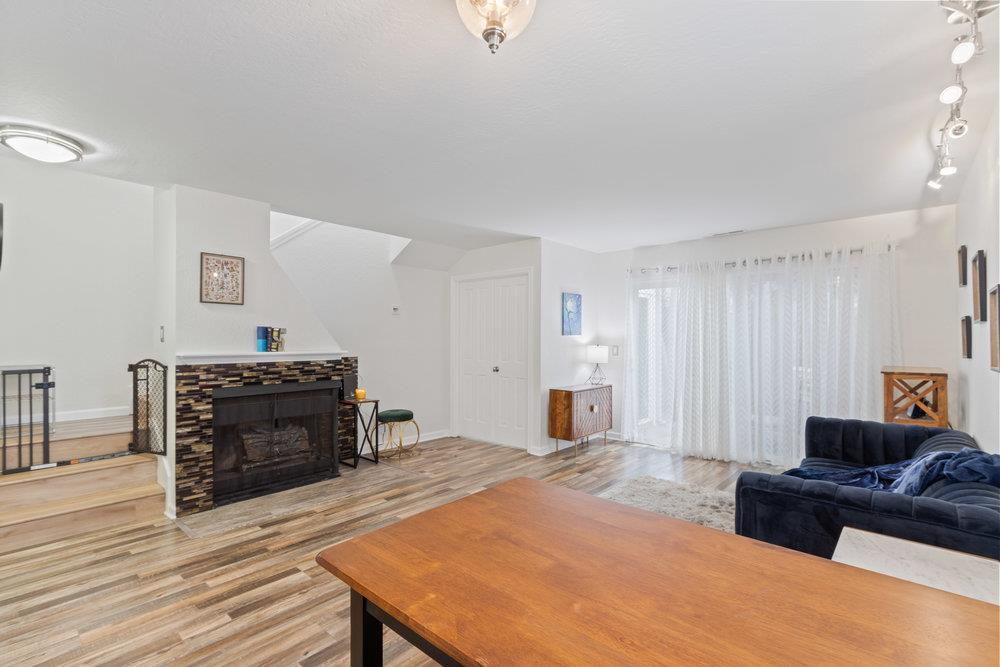 1200 Capitola RD 7