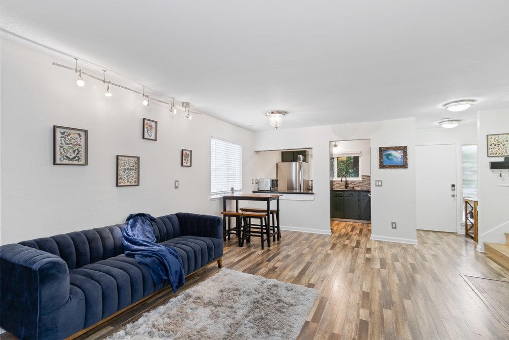 1200 Capitola RD 7