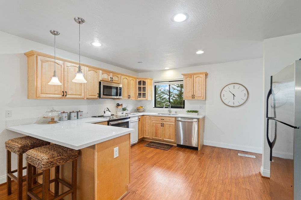 22101 Miller Ridge RD