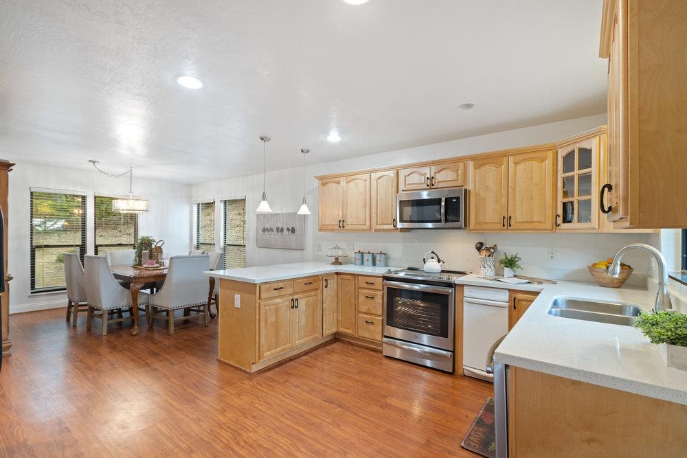 22101 Miller Ridge RD