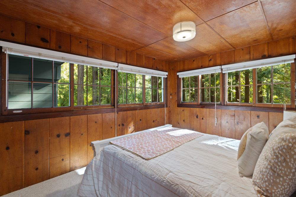 241 Redwood WAY