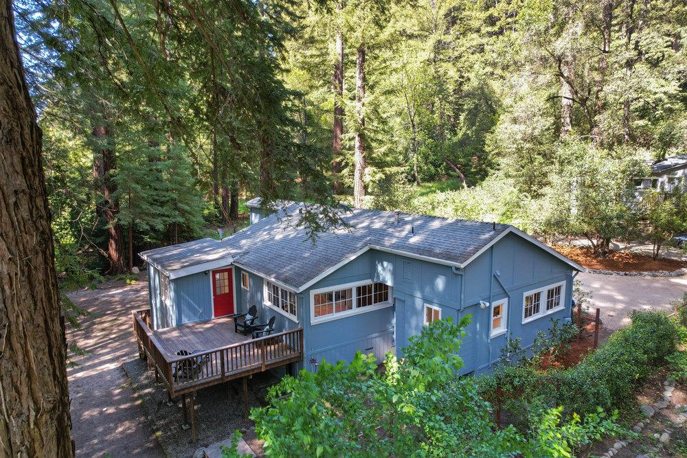 241 Redwood WAY