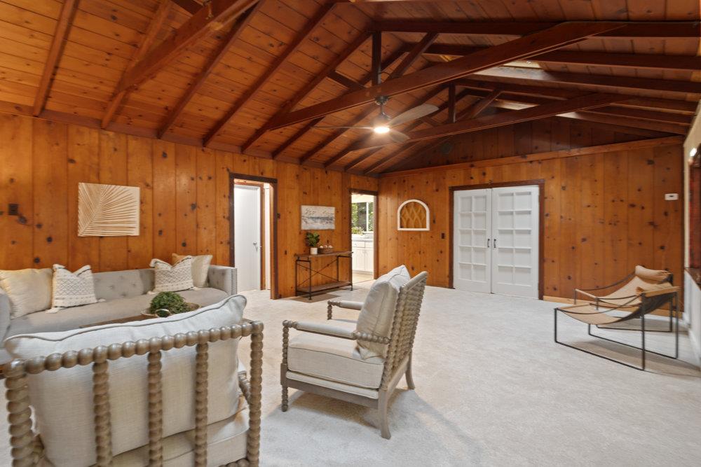 241 Redwood WAY