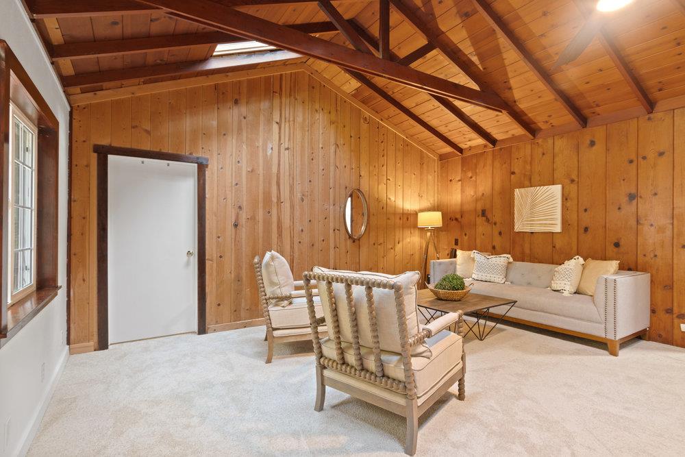 241 Redwood WAY