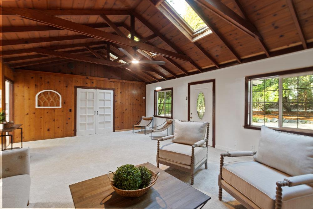 241 Redwood WAY