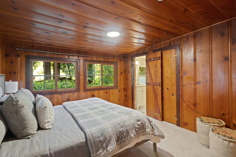 241 Redwood WAY